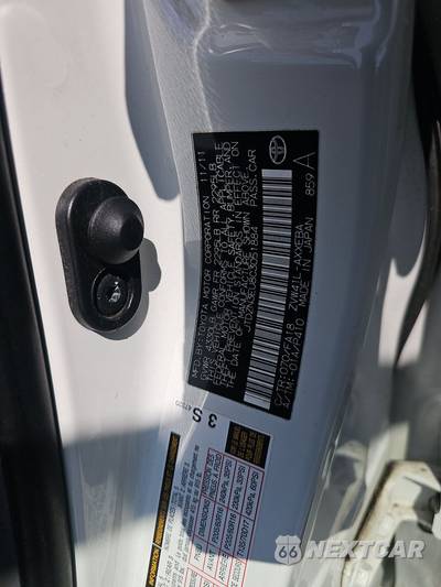 2012 Toyota Prius v Three - zdjęcie 14 z 26 - miniatura