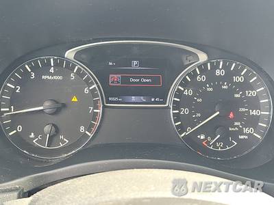 2020 Nissan Pathfinder SL - zdjęcie 12 z 19 - miniatura