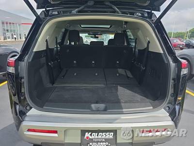 2024 Nissan Pathfinder SV - zdjęcie 21 z 26 - miniatura