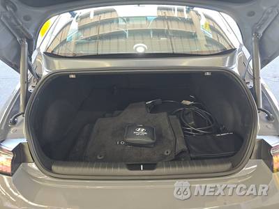 2024 Hyundai IONIQ 6 SEL - zdjęcie 16 z 28 - miniatura