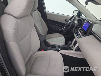2023 Toyota Corolla Cross L - zdjęcie 8 z 31 - miniatura