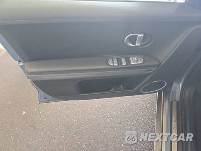 2024 Hyundai IONIQ 5 Limited - zdjęcie 9 z 31 - miniatura