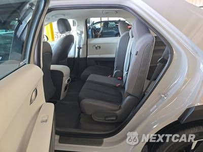 2024 Hyundai IONIQ 5 SE - zdjęcie 13 z 33 - miniatura