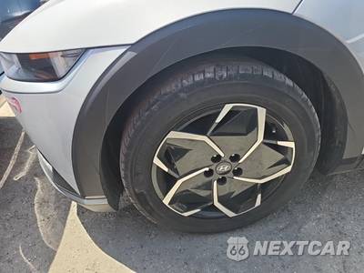 2024 Hyundai IONIQ 5 SE - zdjęcie 17 z 32 - miniatura