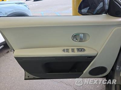 2024 Hyundai IONIQ 5 Limited - zdjęcie 9 z 33 - miniatura