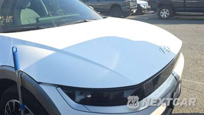 2023 Hyundai IONIQ 5 Limited - zdjęcie 21 z 31 - miniatura
