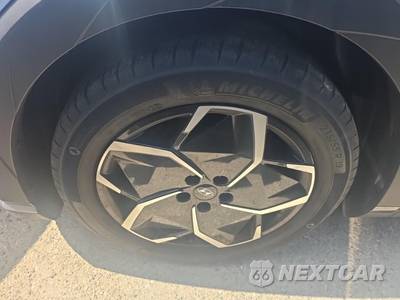 2024 Hyundai IONIQ 5 SEL - zdjęcie 17 z 30 - miniatura