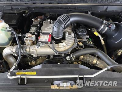 2018 Nissan TITAN XD SV Crew Cab Medium Bed - zdjęcie 15 z 83 - miniatura