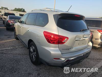 2018 Nissan Pathfinder S - zdjęcie 6 z 18 - miniatura