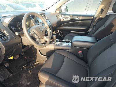 2018 Nissan Pathfinder S - zdjęcie 7 z 18 - miniatura