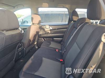 2018 Nissan Pathfinder S - zdjęcie 13 z 18 - miniatura