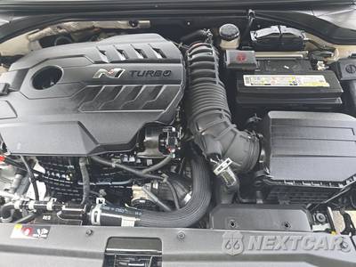 2022 Hyundai Veloster N - zdjęcie 16 z 28 - miniatura