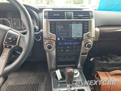 2022 Toyota 4Runner Limited - zdjęcie 11 z 38 - miniatura