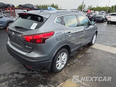 2017 Nissan Rogue Sport SV - zdjęcie 4 z 35 - miniatura