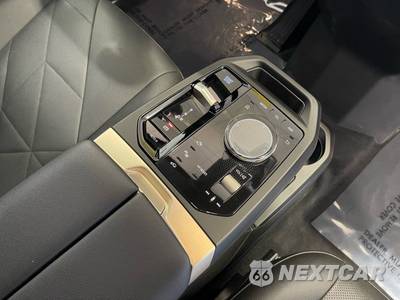 2022 BMW iX Sports Activity Vehicle xDrive50 - zdjęcie 42 z 53 - miniatura