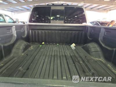 2022 Nissan TITAN S Crew Cab Short Bed - zdjęcie 16 z 48 - miniatura