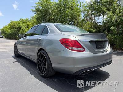 2016 Mercedes-Benz C 300 - zdjęcie 4 z 16 - miniatura