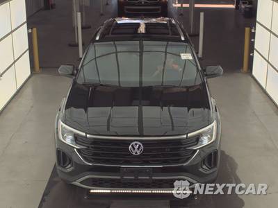 2025 Volkswagen Atlas Cross Sport 2.0T SE w/Technology - zdjęcie 2 z 22 - miniatura
