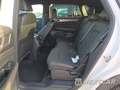 2025 Volkswagen Atlas Cross Sport 2.0T SE w/Technology - zdjęcie 13 z 32 - miniatura