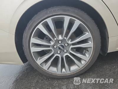 2017 Lincoln Continental Reserve - zdjęcie 10 z 25 - miniatura