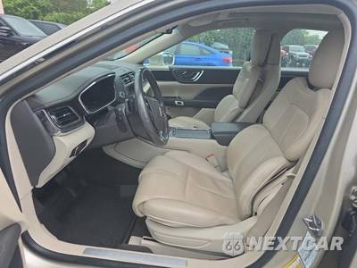 2017 Lincoln Continental Reserve - zdjęcie 13 z 25 - miniatura