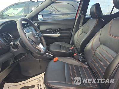 2019 Nissan Kicks SR - zdjęcie 7 z 23 - miniatura