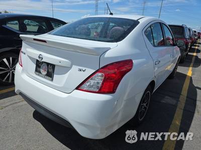 2017 Nissan Versa Sedan SV - zdjęcie 4 z 50 - miniatura