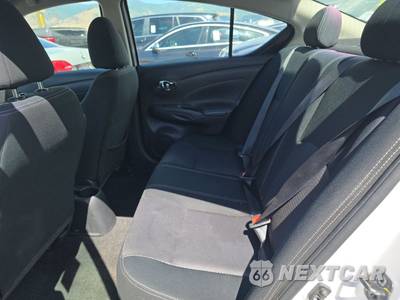 2017 Nissan Versa Sedan SV - zdjęcie 13 z 50 - miniatura