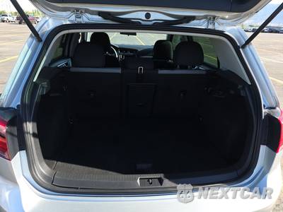 2016 Volkswagen e-Golf SE Hatchback - zdjęcie 16 z 40 - miniatura