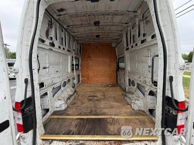 2012 Nissan NV2500 HD Cargo S High Roof 146.1" WB - zdjęcie 32 z 46 - miniatura