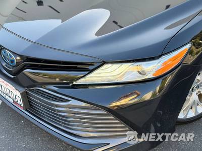 2019 Toyota Camry Hybrid XLE - zdjęcie 4 z 30 - miniatura