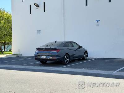 2023 Hyundai Elantra Hybrid Limited - zdjęcie 10 z 30 - miniatura