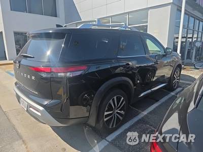 2024 Nissan Pathfinder Platinum - zdjęcie 4 z 32 - miniatura