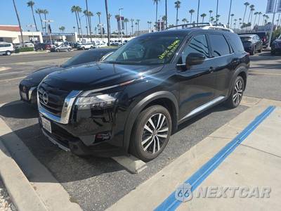2024 Nissan Pathfinder Platinum - zdjęcie 1 z 32 - miniatura