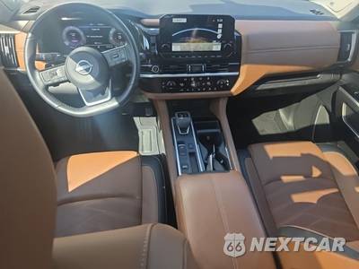 2024 Nissan Pathfinder Platinum - zdjęcie 12 z 32 - miniatura