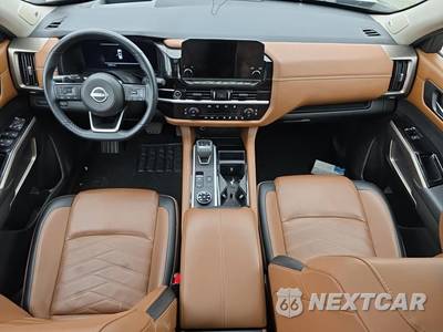 2024 Nissan Pathfinder Platinum - zdjęcie 12 z 28 - miniatura