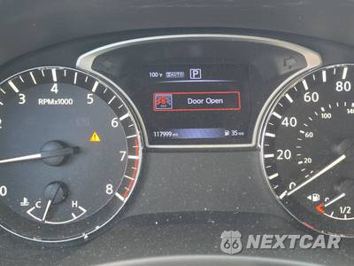 2017 Nissan Pathfinder S - zdjęcie 12 z 28 - miniatura