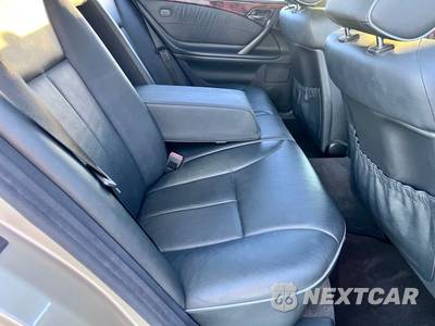 2002 Mercedes-Benz E 430 4MATIC Sedan - zdjęcie 11 z 31 - miniatura