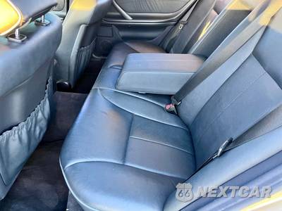 2002 Mercedes-Benz E 430 4MATIC Sedan - zdjęcie 17 z 31 - miniatura