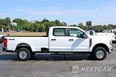2026 Ford Super Duty F-250 XL Crew Cab Long Bed - zdjęcie 6 z 47 - miniatura