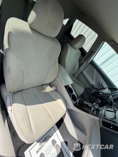 2012 Toyota Venza LE - zdjęcie 32 z 47 - miniatura