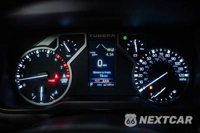 2022 Toyota Tundra Limited Crew Cab Short Bed - zdjęcie 17 z 30 - miniatura