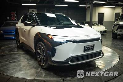 2023 Toyota bZ4X Limited - zdjęcie 5 z 30 - miniatura