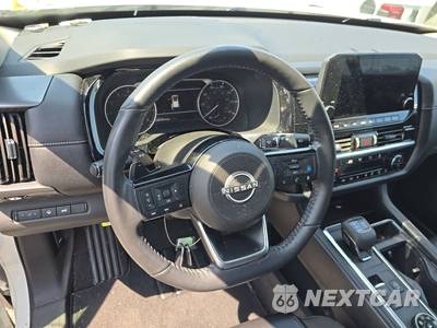 2024 Nissan Pathfinder SL - zdjęcie 10 z 21 - miniatura
