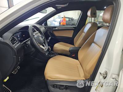 2023 Volkswagen Tiguan SE R-Line Black - zdjęcie 7 z 21 - miniatura