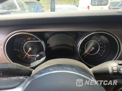2021 Jeep Wrangler Unlimited Sahara - zdjęcie 12 z 21 - miniatura