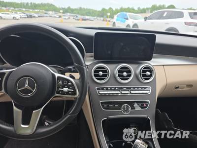 2021 Mercedes-Benz C 300 4MATIC Sedan - zdjęcie 11 z 19 - miniatura