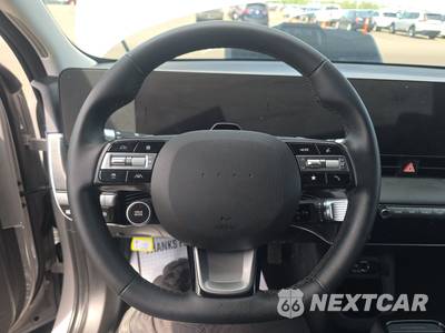 2025 Hyundai IONIQ 5 SEL - zdjęcie 10 z 27 - miniatura