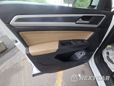 2023 Volkswagen Atlas Cross Sport 3.6L V6 SE w/Technology - zdjęcie 9 z 35 - miniatura