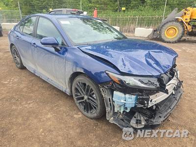 2026 Toyota Camry SE - zdjęcie 3 z 17 - miniatura